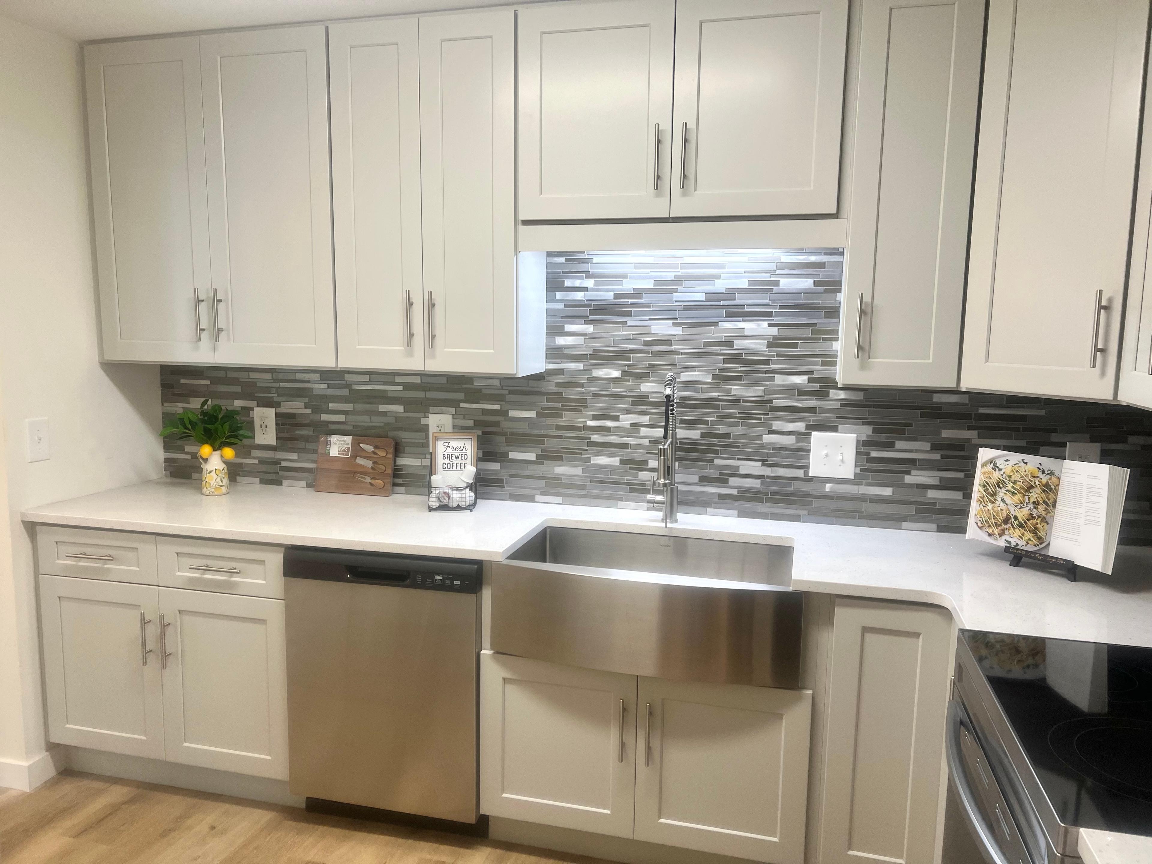 731 Longhunter Ct — Kitchen
