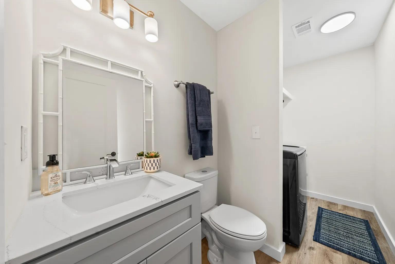 731 Longhunter Ct — Half Bath
